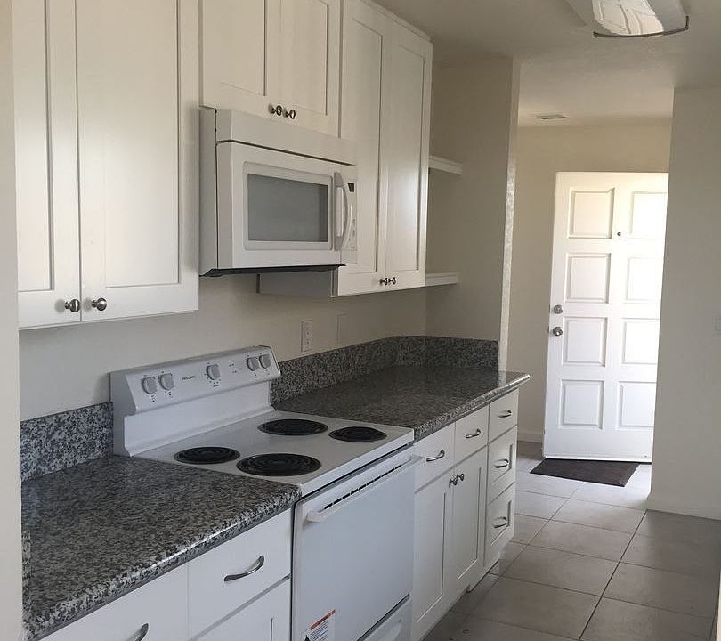 2nd image of 4512 Oregon St APT 07