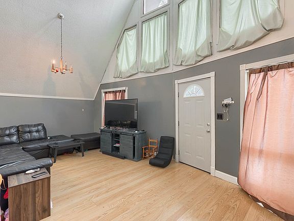 2nd image of 75 Windsong Dr