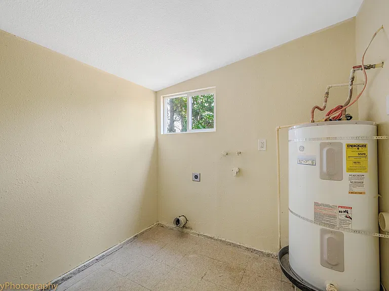 1327 SE 182nd Ave #B — Photo 6