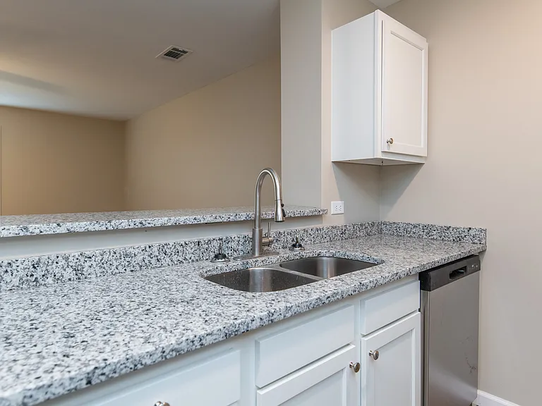 134 Alycia Dr — Photo 8