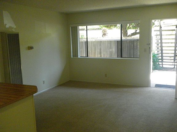 3rd image of 330 Hollipat Center Dr APT 13