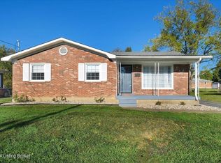 6212 Mount Everest Dr, Louisville, KY 40216