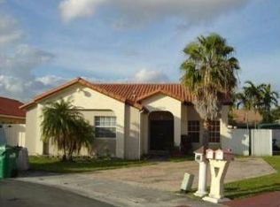 15605 SW 57th Ln, Miami, FL 33193