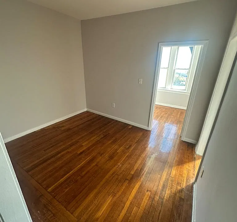 220 Roseville Ave #303R
