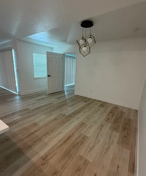 939 Dora Ave — Photo 6