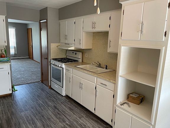 5th image of 221 Robinhood Ln #1