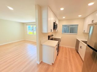 328 S Weitzel St #2, Oceanside, CA 92054