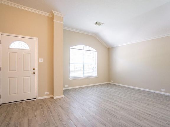 5th image of 3907 W Auden Cir