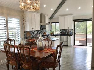 426 Country Club Dr APT A, Simi Valley, CA 93065