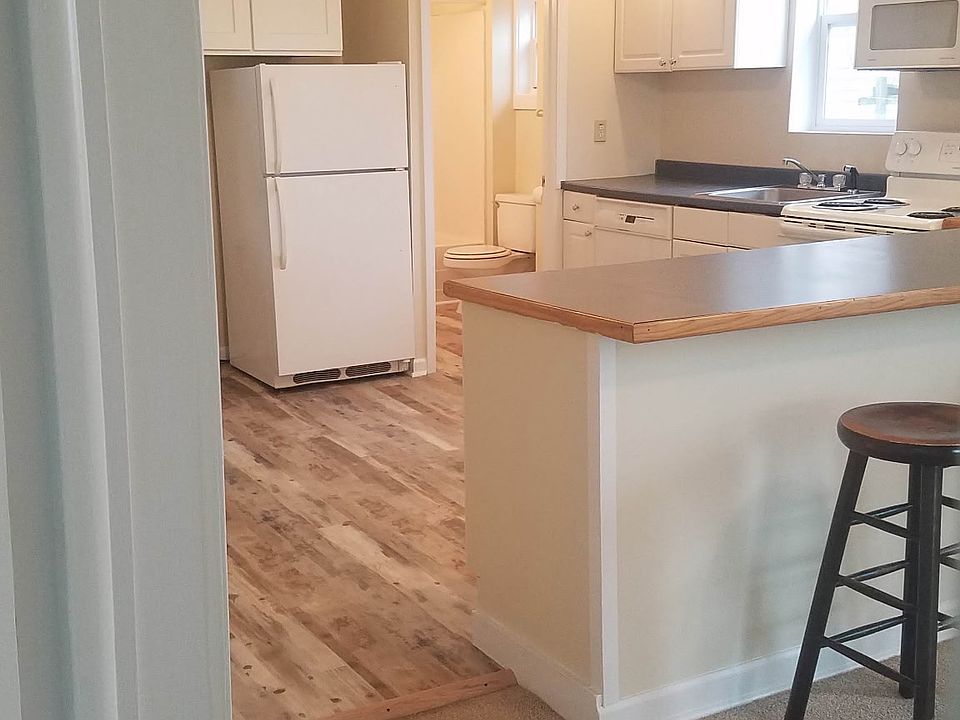 1st image of 311 13th St Floor 2
