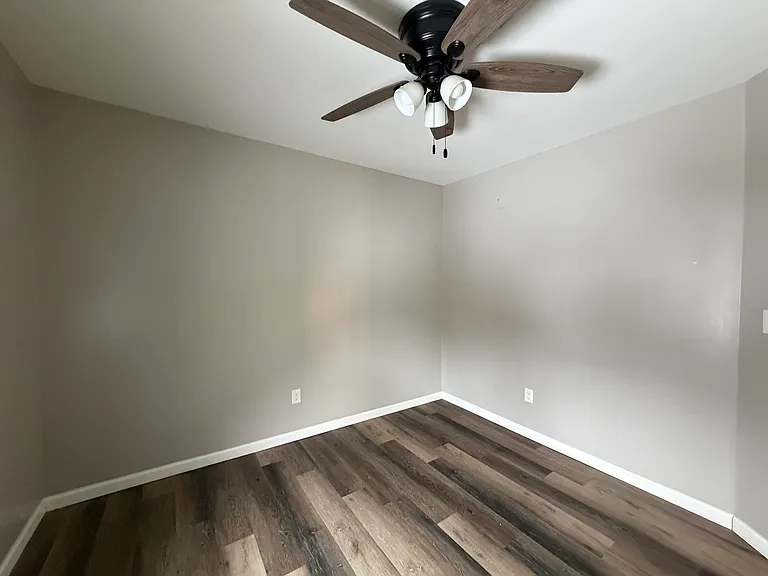 2917 Baldwin St — Photo 13