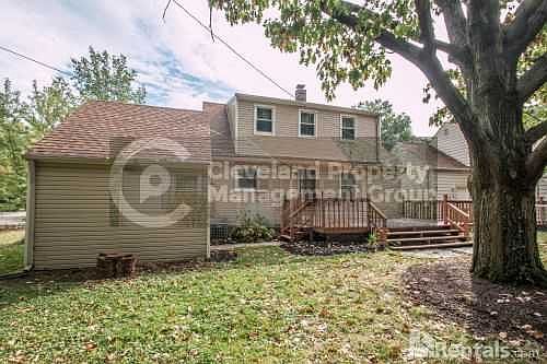 4th image of 1710 E 240th St