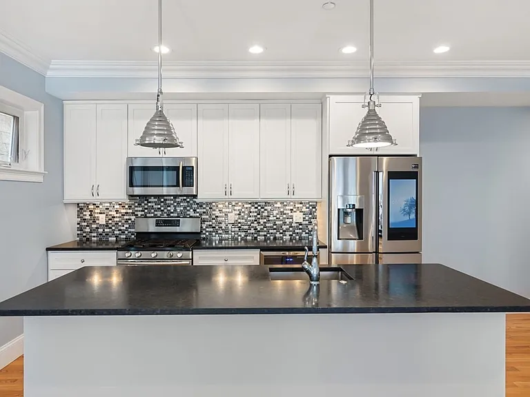 15 Preble St #4 — Photo 2