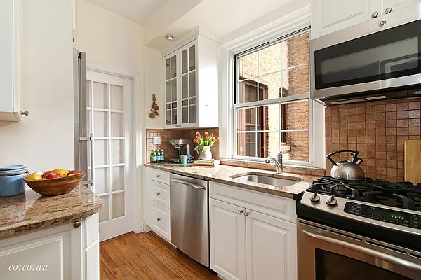 Sold by Corcoran | media 14