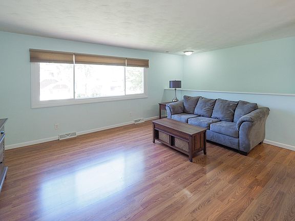 9103 East Long Lake Dr-104