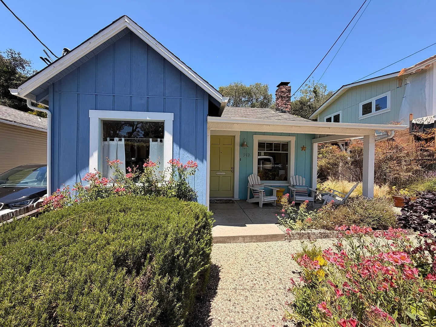 Charming 2BR/1BA Beach Cottage - Walk to Capitola Village! — Photo 1