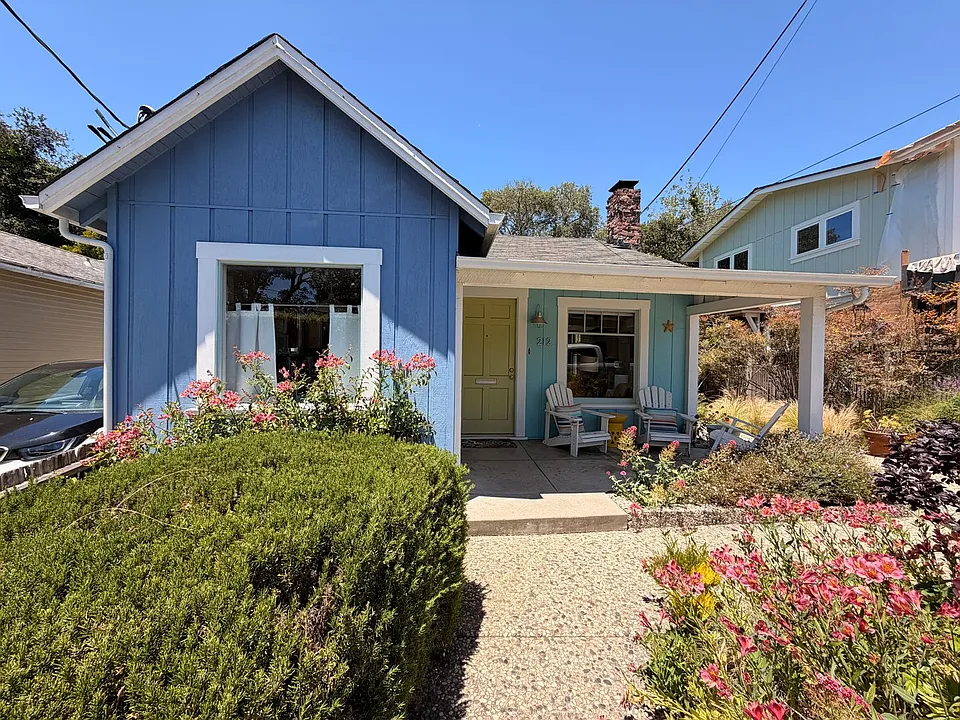 212 Fanmar Way