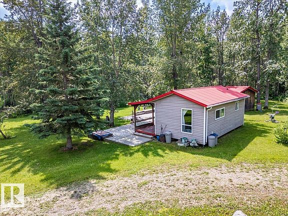 2nd image of 1301 Glen Haven Cres