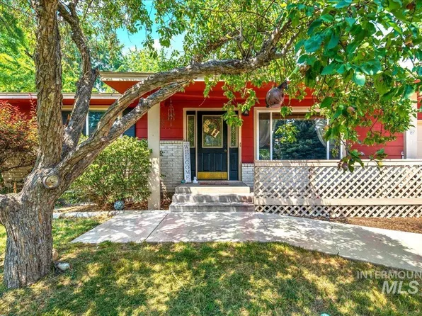 9616 W Martingale Dr, Boise, ID 83709