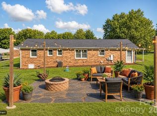5111 Hawthorne Ln, Shelby, NC 28152