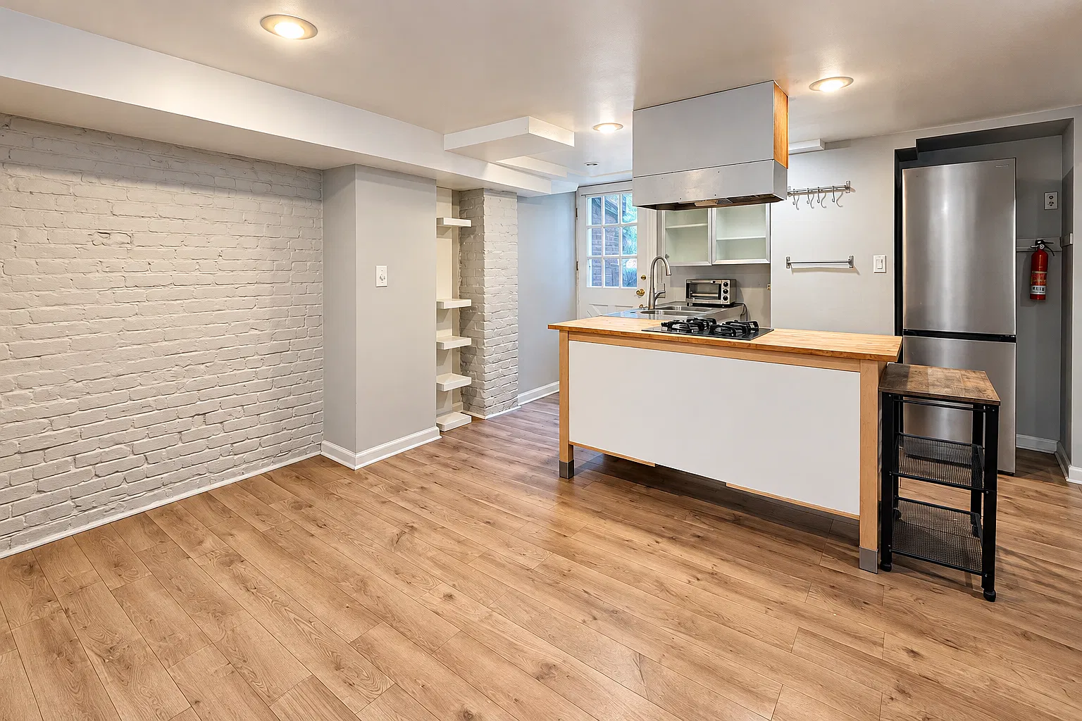 3343 17th Street Northwest — Photo 3
