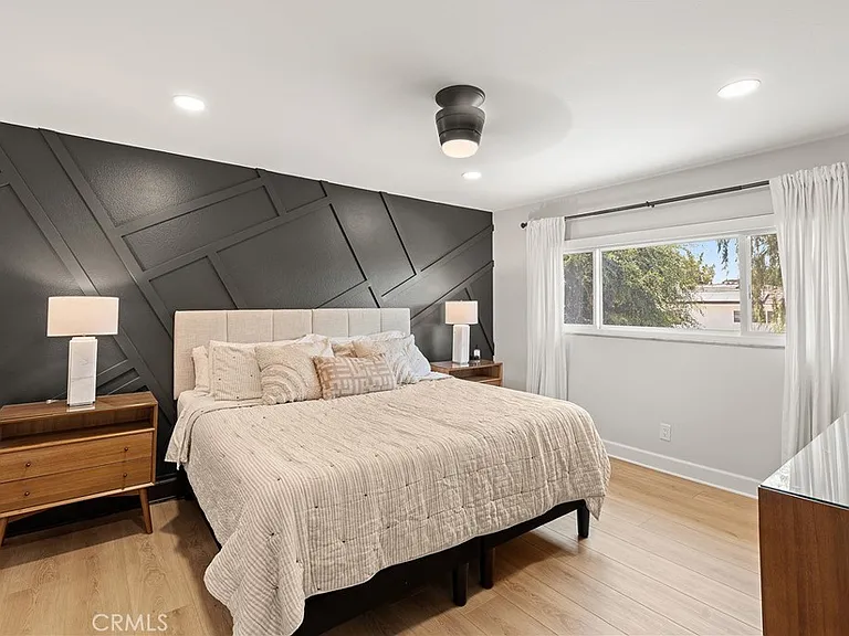 24701 Nympha Dr — Photo 40