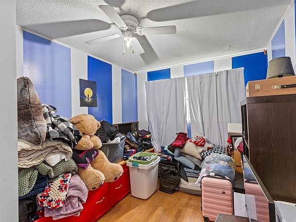 5th image of 708 Sampson Ave