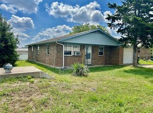 1228 N Texas St, Ada, OK 74820