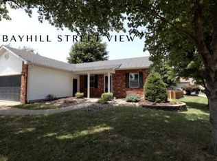 201 Bayhill Blvd, Glen Carbon, IL