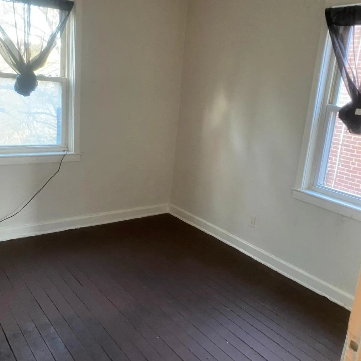 3 bed, 3.0 bath, 1104 sqft, $1,950 — Photo 2
