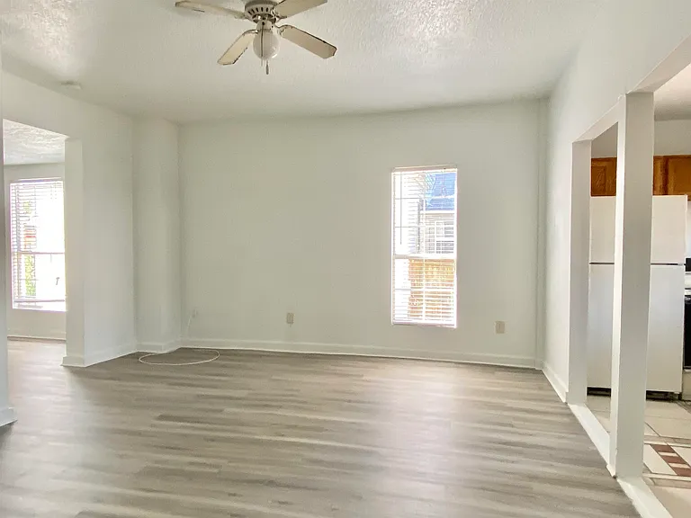116 Bridge St #2 — Photo 2