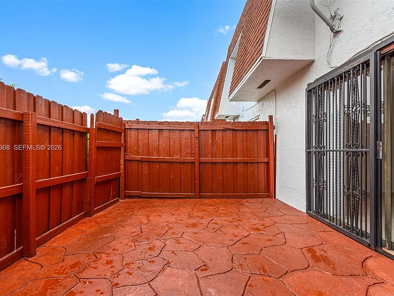319 NW 109th Ave #3B — Photo 36