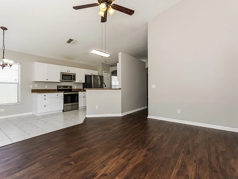 2262 Mallard Creek Cir — Photo 4