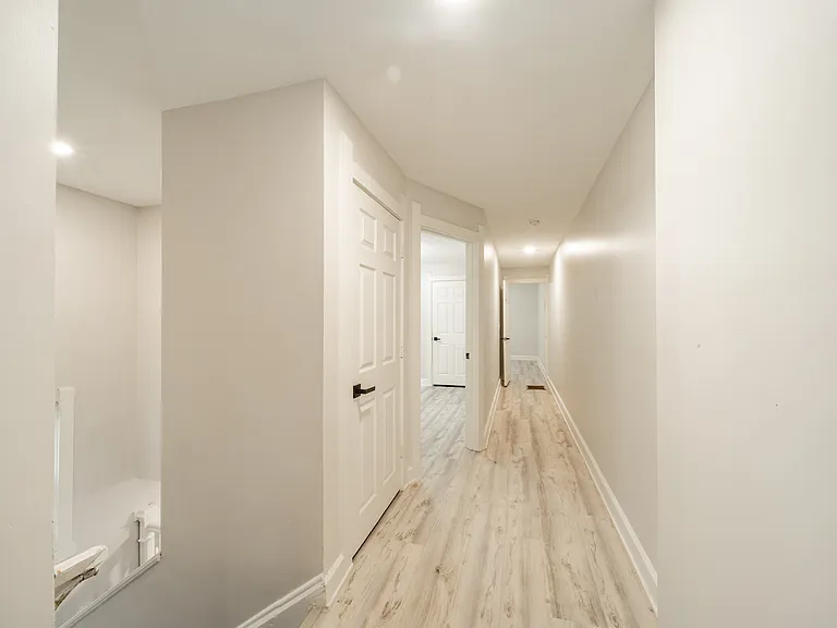 2344 N Capitol Ave — Photo 13