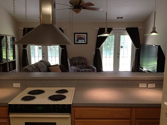 4th image of 308 Highland Avenue