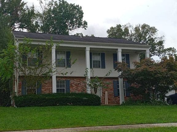 2nd image of 5709 Gwynndale Pl