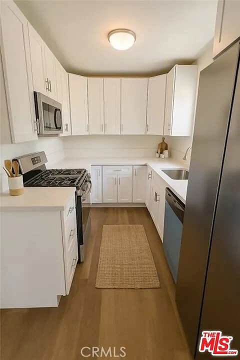 2 bed, 1.0 bath, 1200 sqft, $2,800 — Photo 3