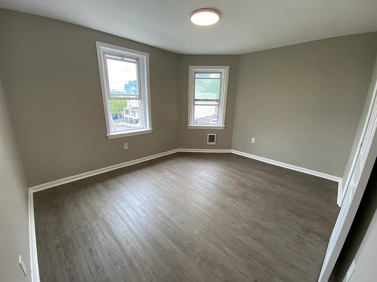 944 Sullivan St #2 — Photo 26