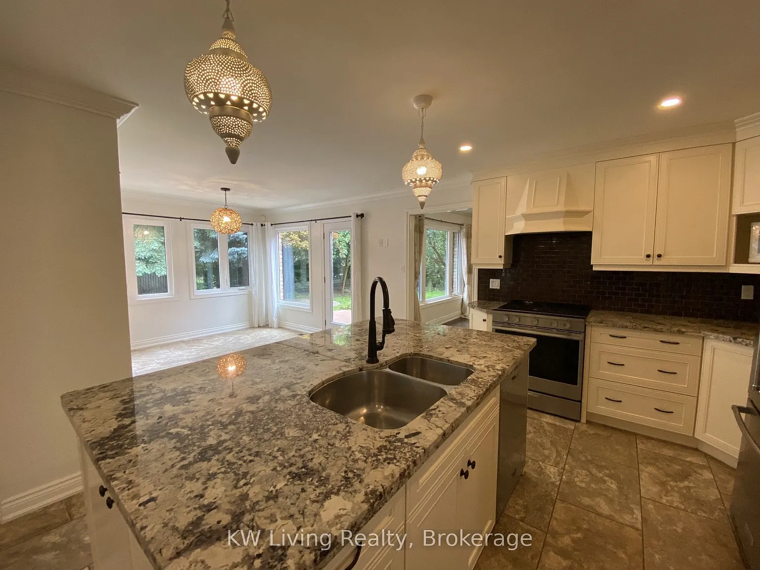5 bed, $5,900 — Photo 4
