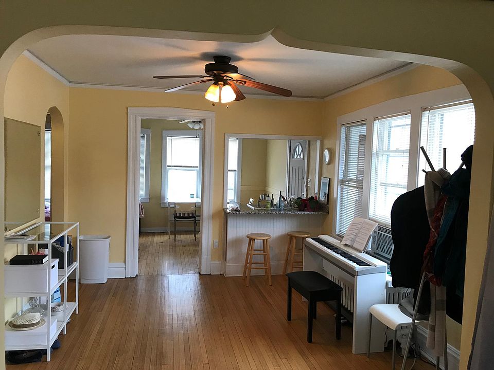 1st image of 116 Circle Ave Floor 2