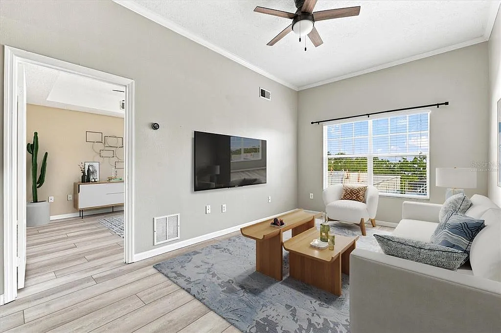 1 bed, 1.0 bath, 648 sqft, $2,575 — Photo 2