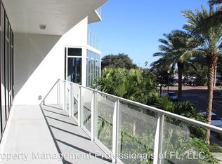 175 1st St S APT 204, Saint Petersburg, FL 33701