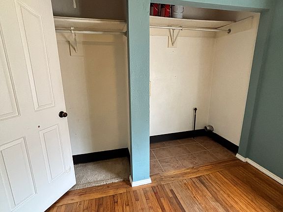 4th image of 3301 E Easton St #3301