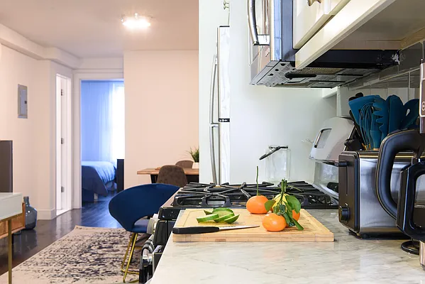 Rented by Urban Furnished LLC | media 9