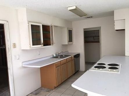 4th image of 1708 W Frisco Dr
