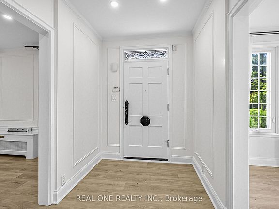 4th image of 603 Spadina Rd