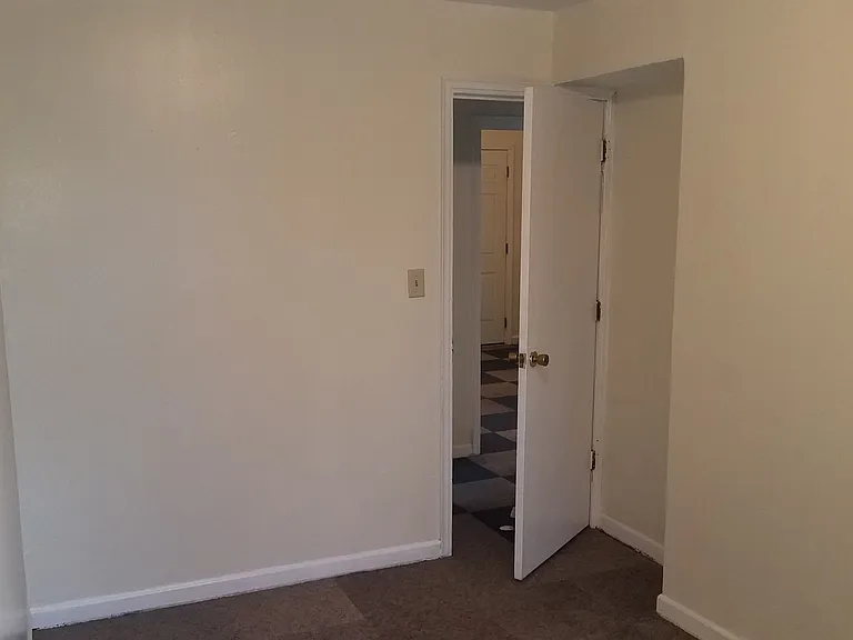2350 Germantown St — Photo 18