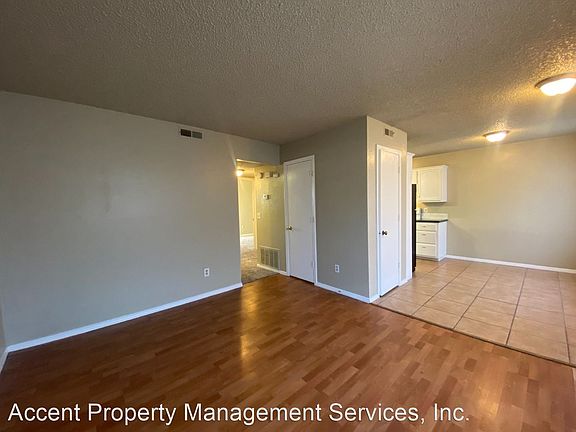 2nd image of 314 W Broadway St #4088495