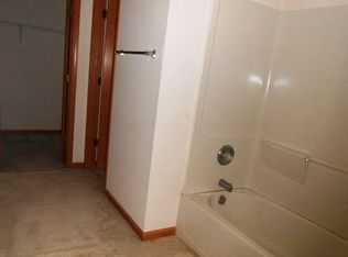 247 Grays Dr, Oswego, IL 60543