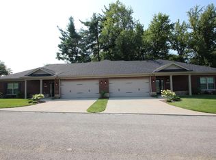 6432 Clover Trace Cir, Louisville, KY 40216